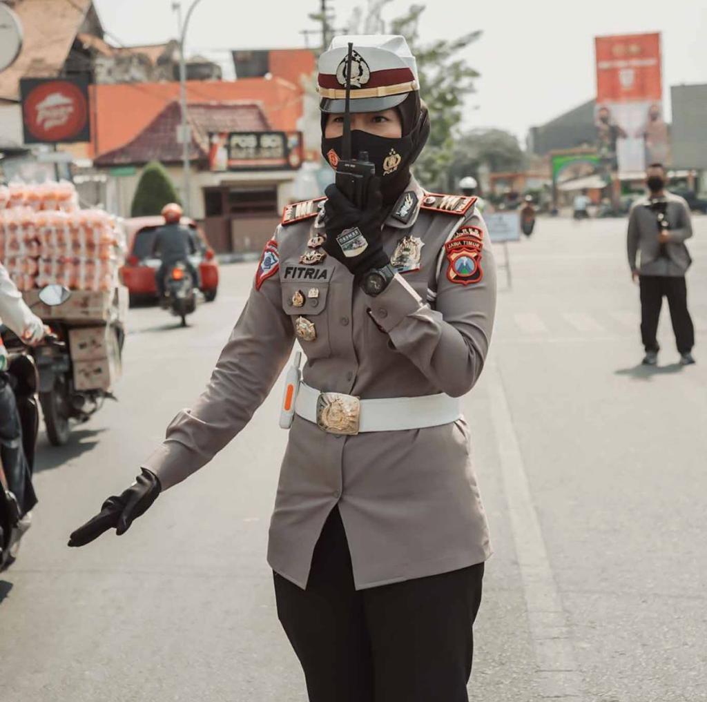 gambar utama