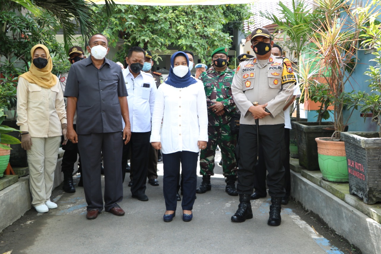 gambar utama