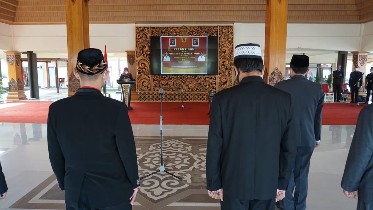 gambar utama