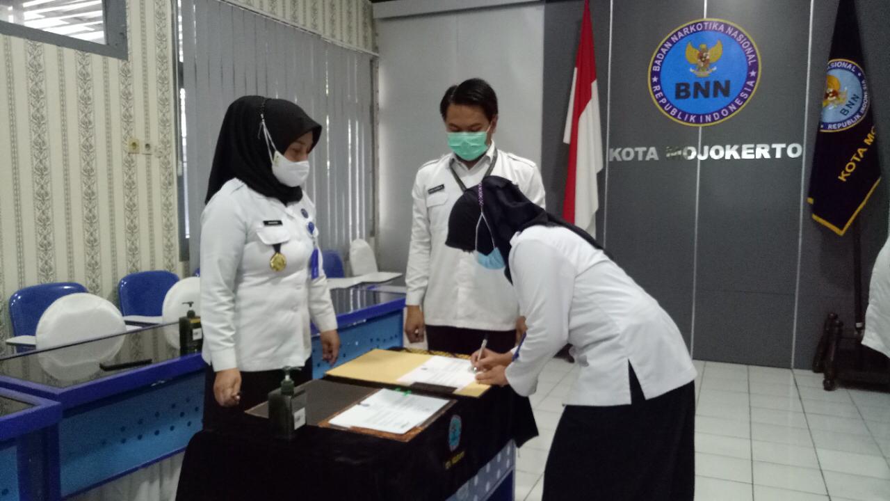 gambar utama