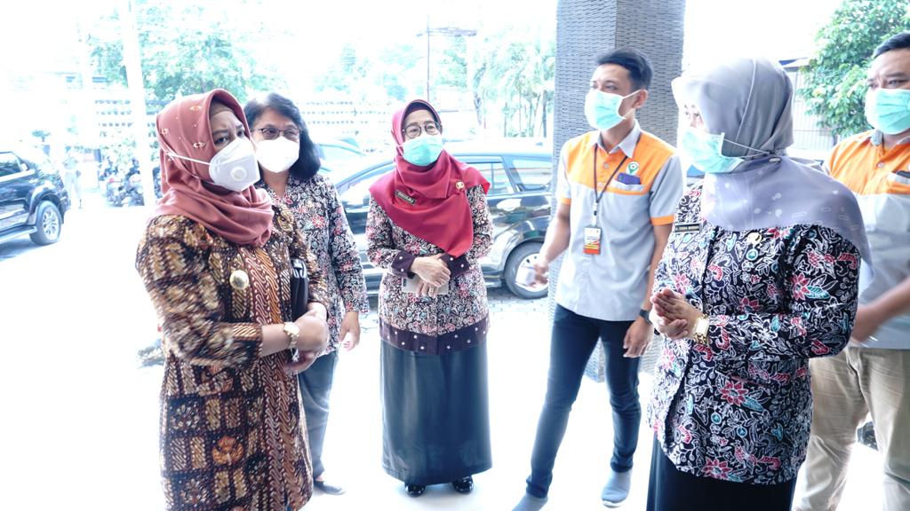 gambar utama