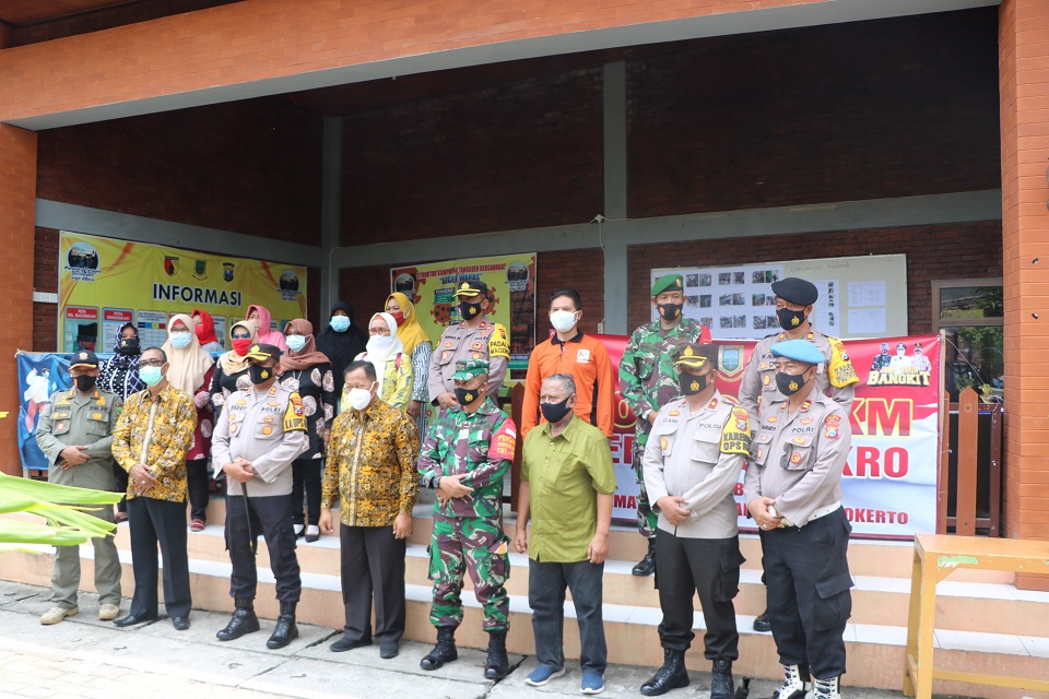 gambar utama