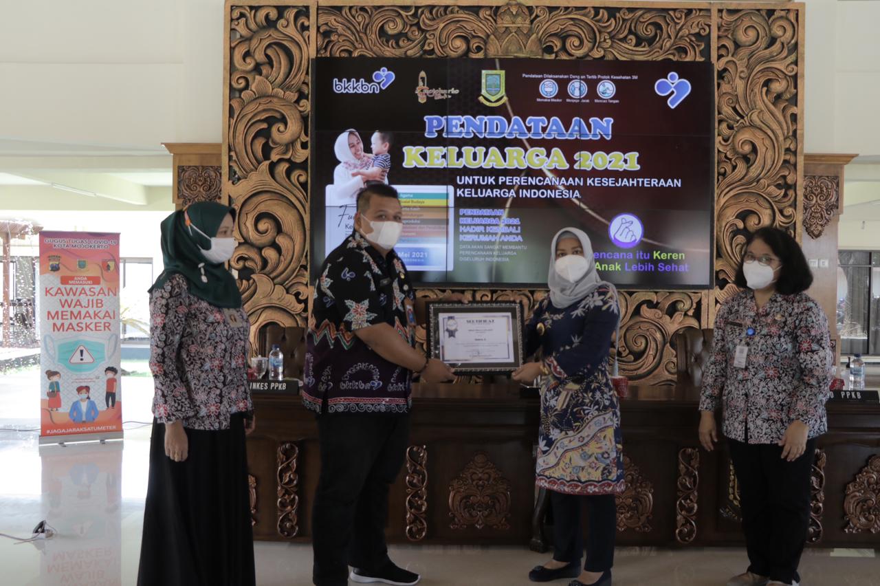 gambar utama