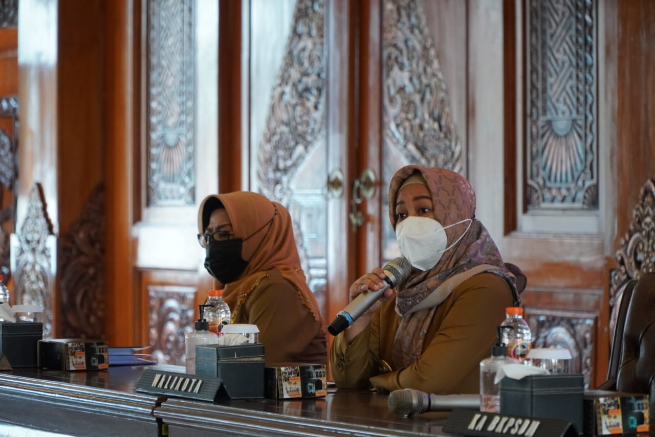 gambar utama