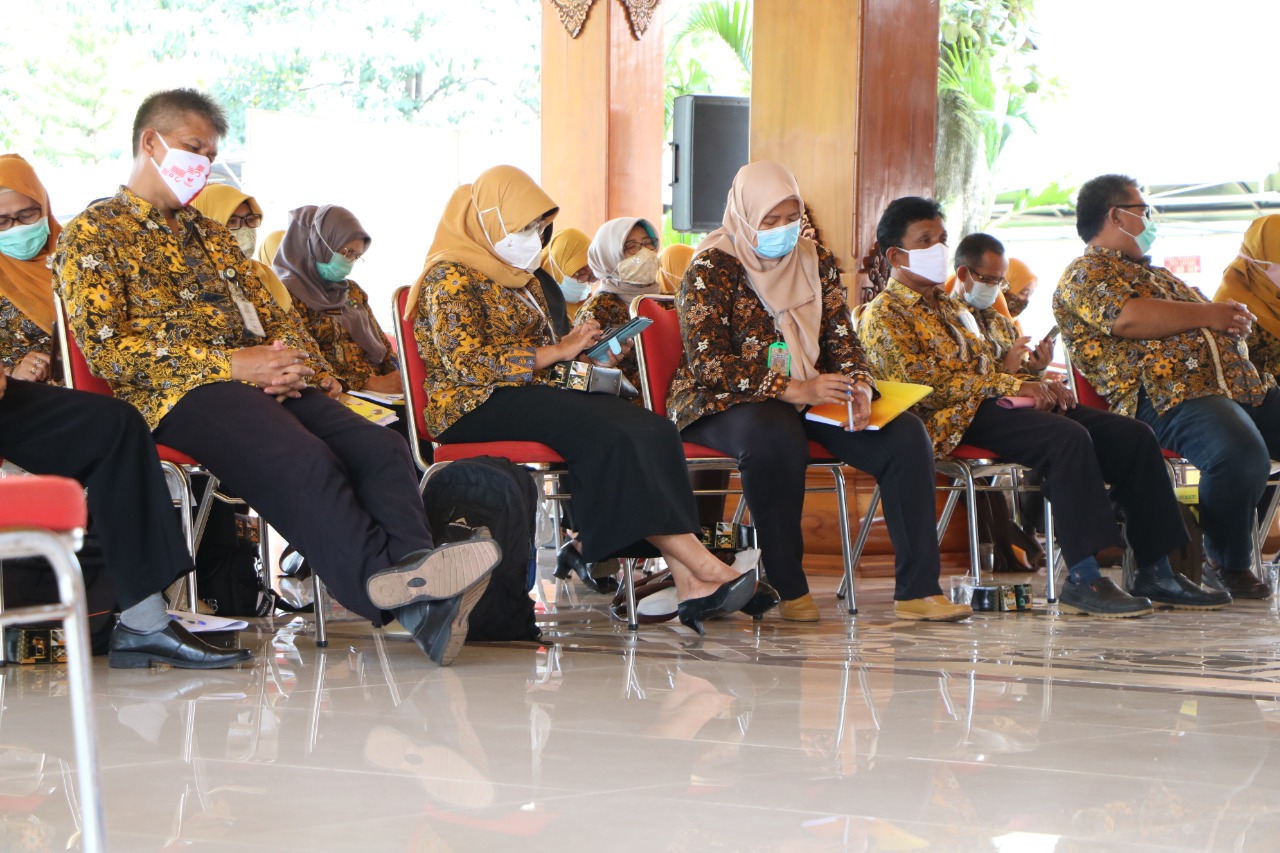 gambar utama