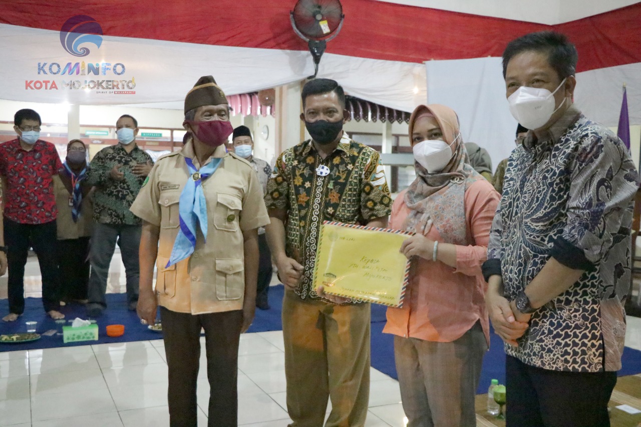 gambar utama