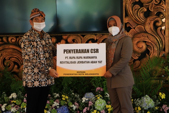 gambar utama