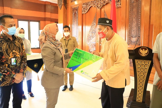 gambar utama