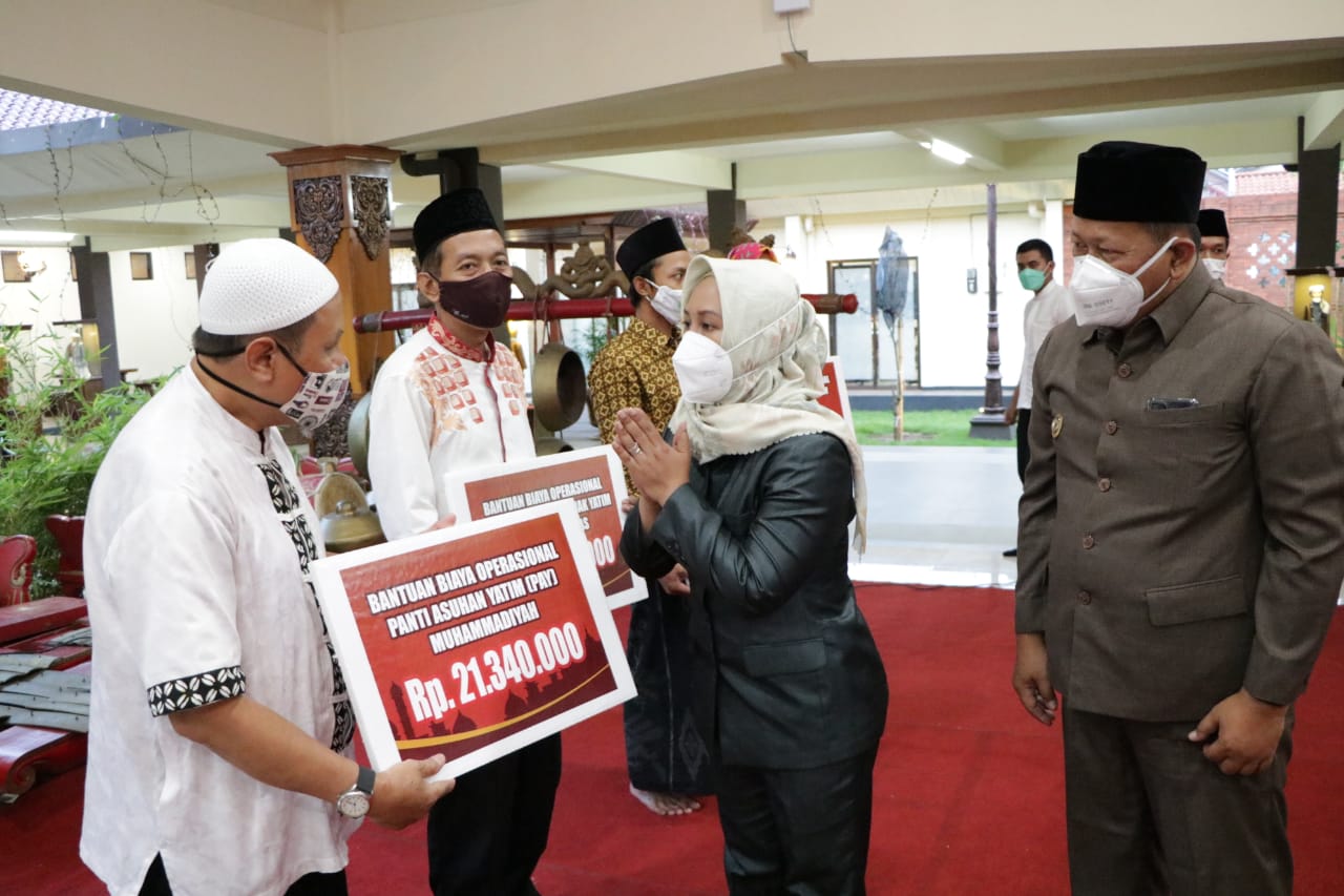 gambar utama