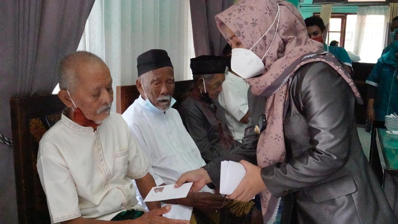 gambar utama