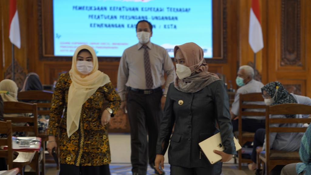 gambar utama