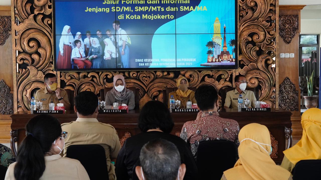 gambar utama