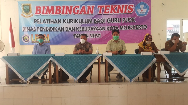 gambar utama