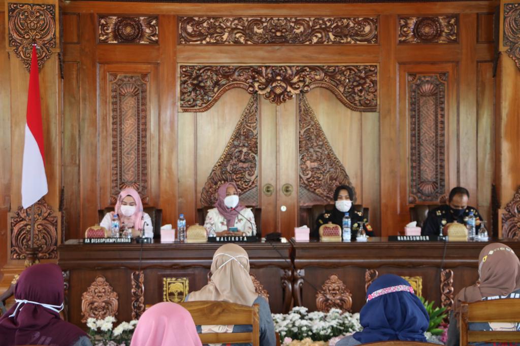 gambar utama