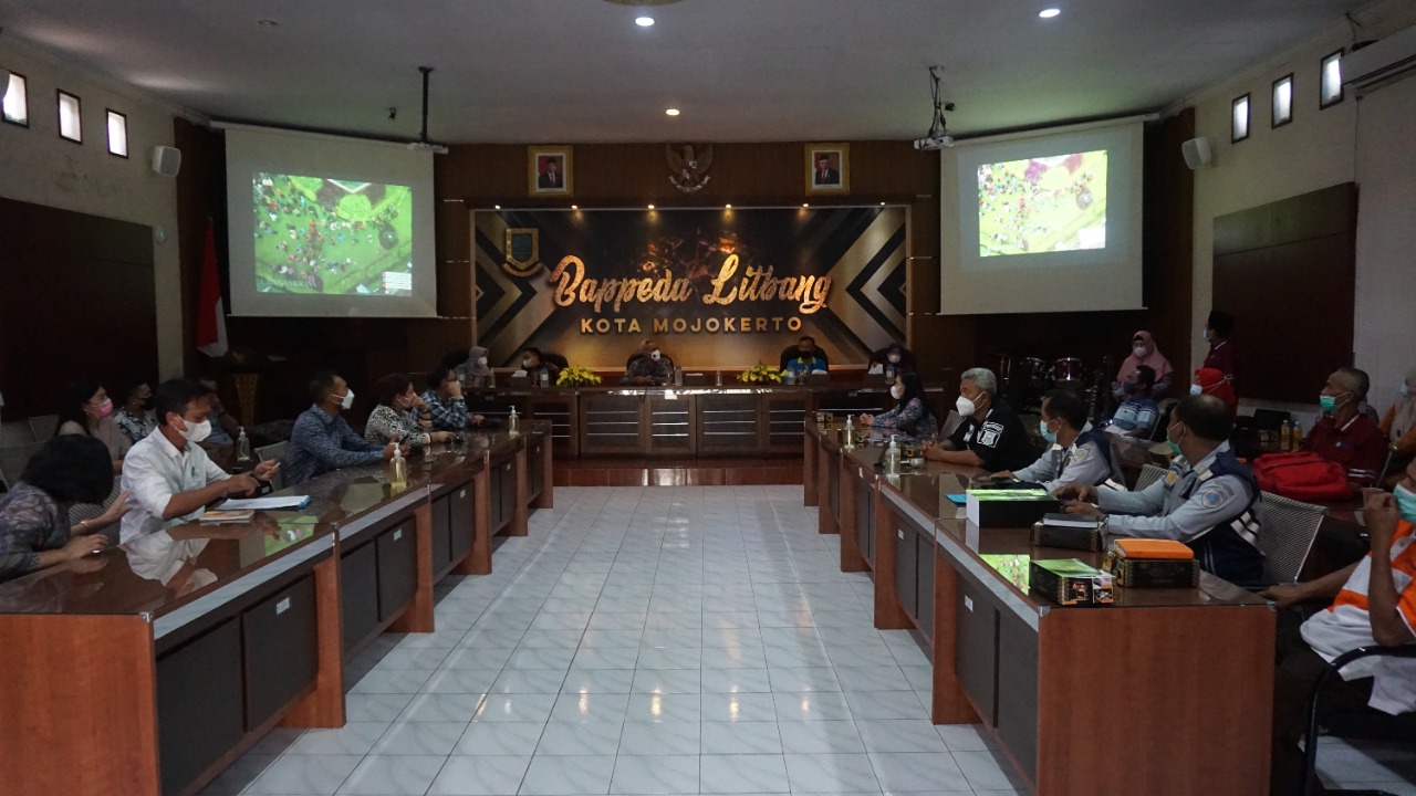 gambar utama