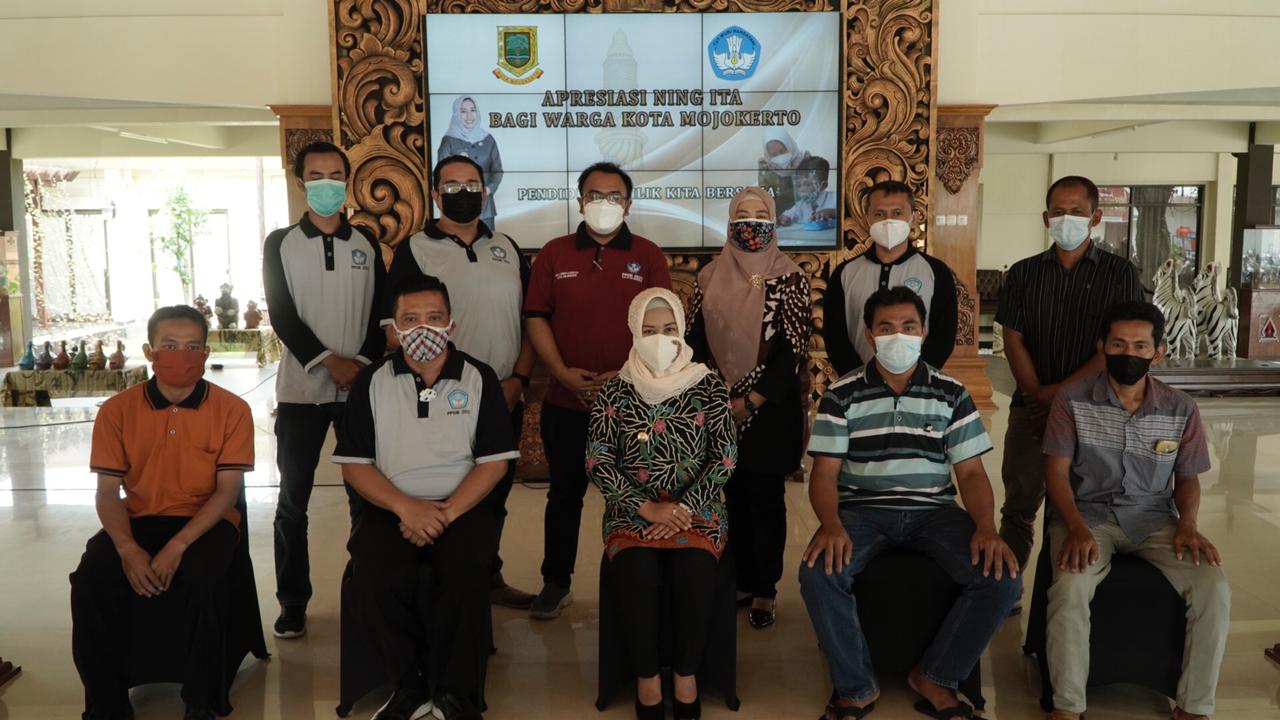 gambar utama