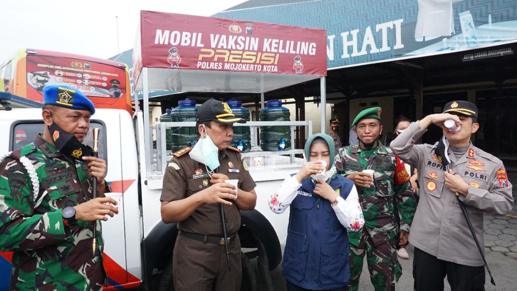 gambar utama