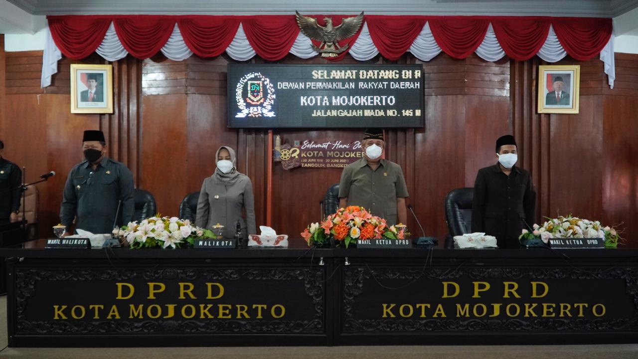 gambar utama