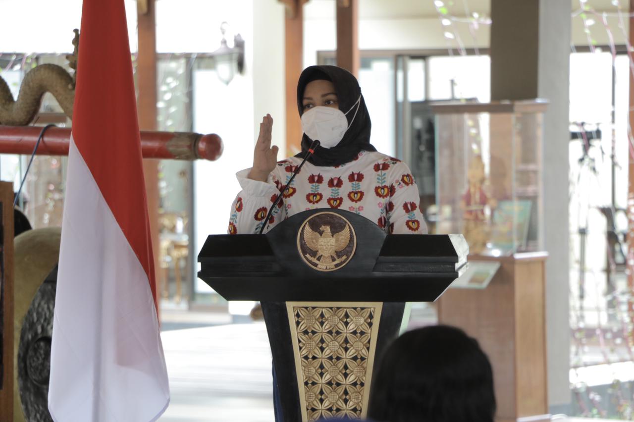 gambar utama