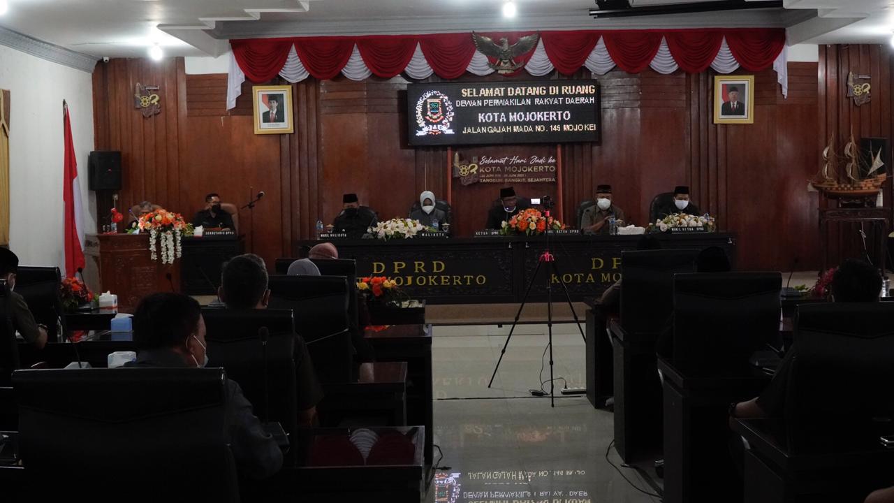 gambar utama