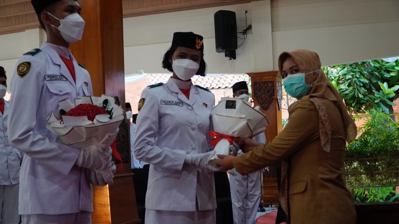 gambar utama