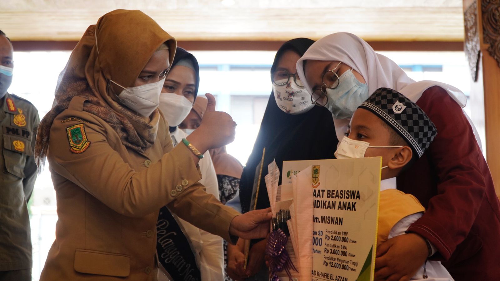gambar utama