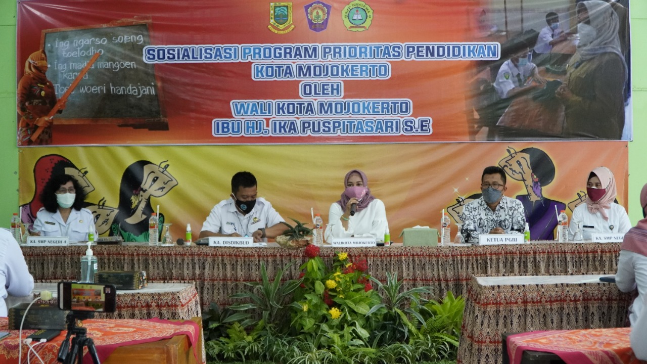 gambar utama