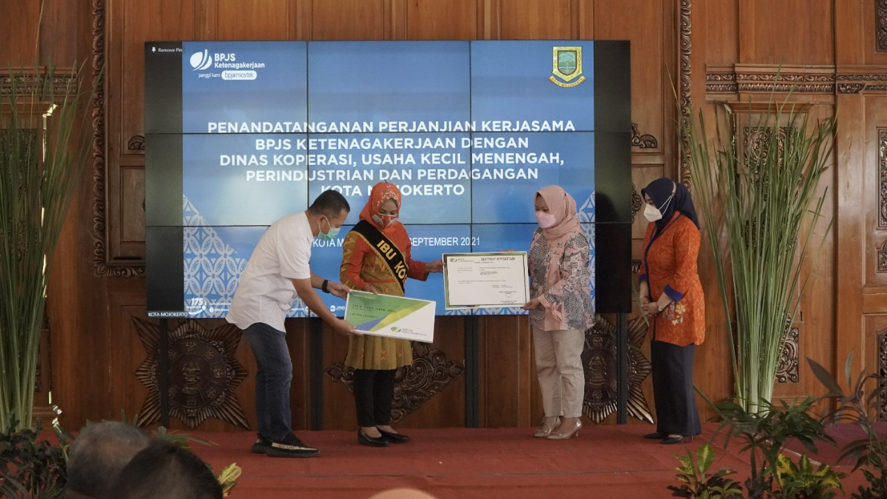 gambar utama