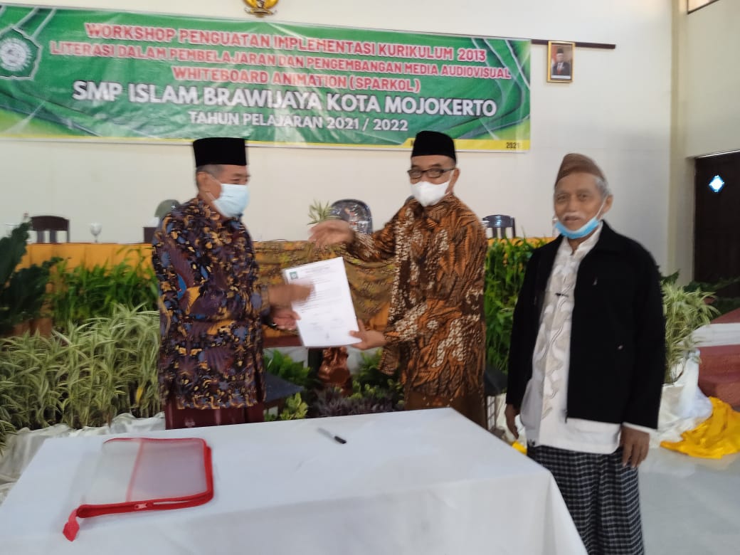 gambar utama