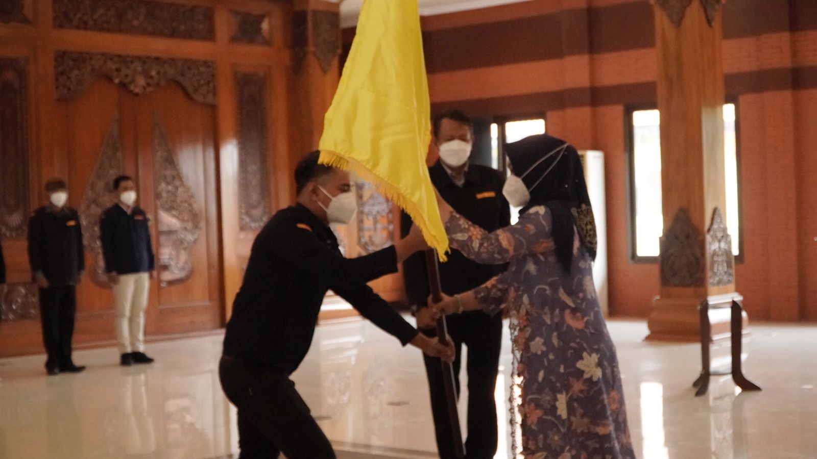 gambar utama