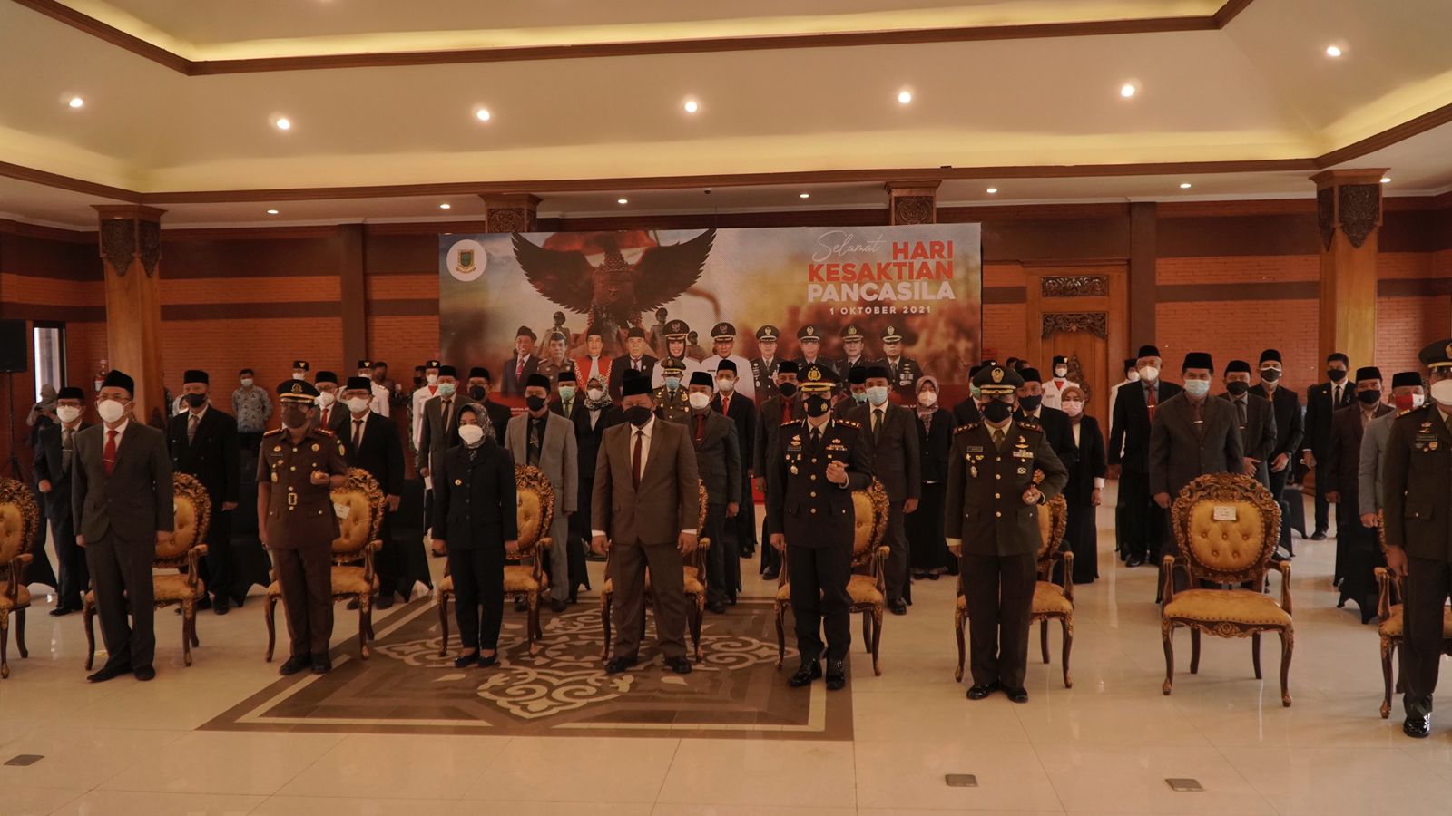 gambar utama