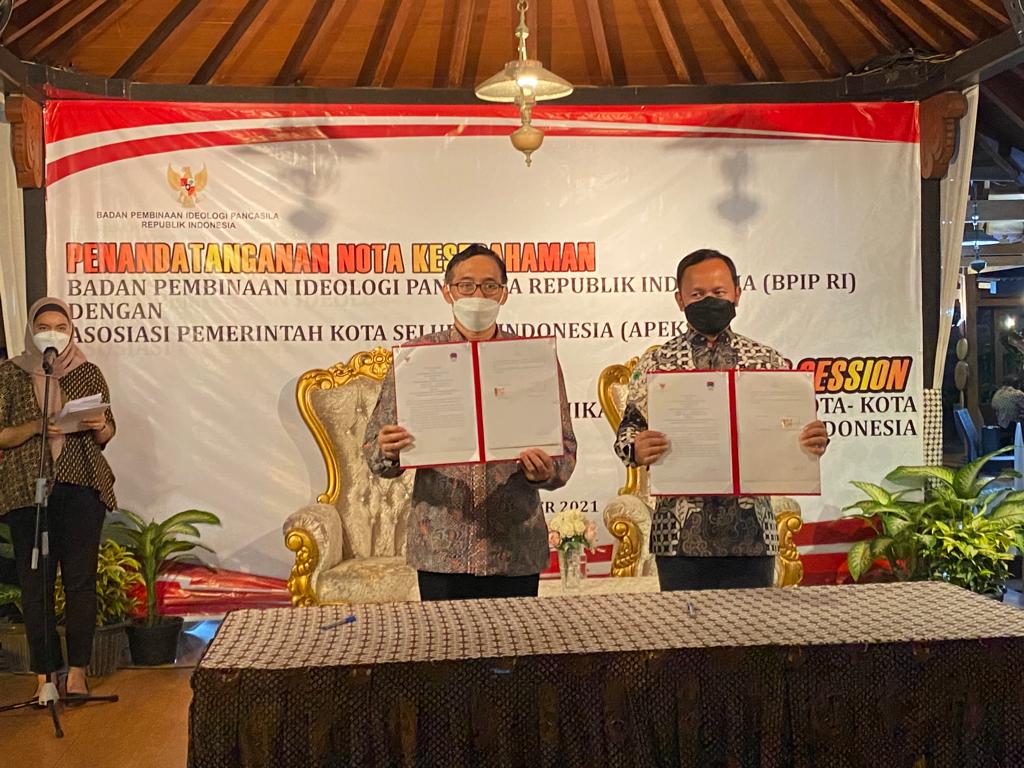 gambar utama