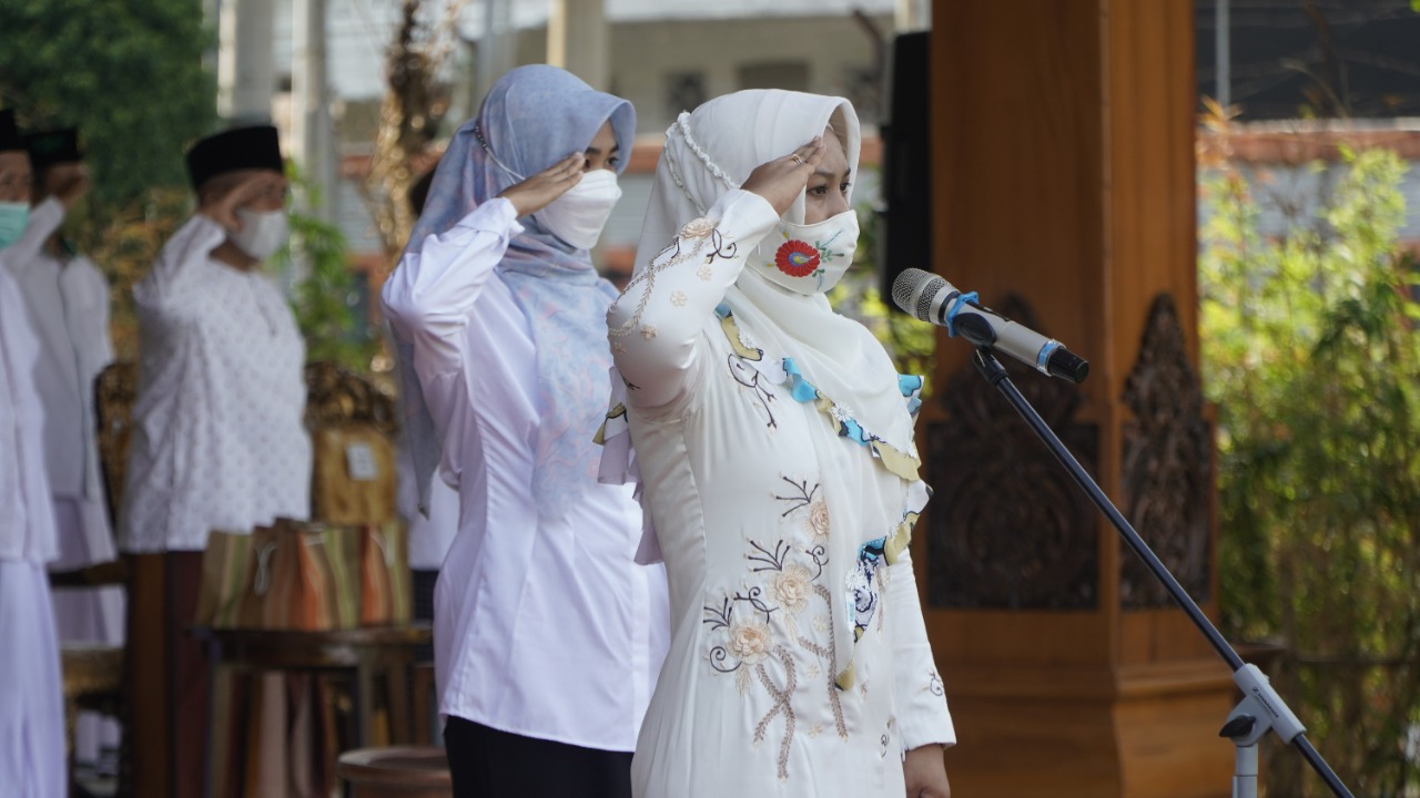 gambar utama