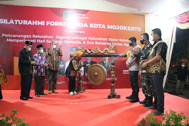 gambar utama