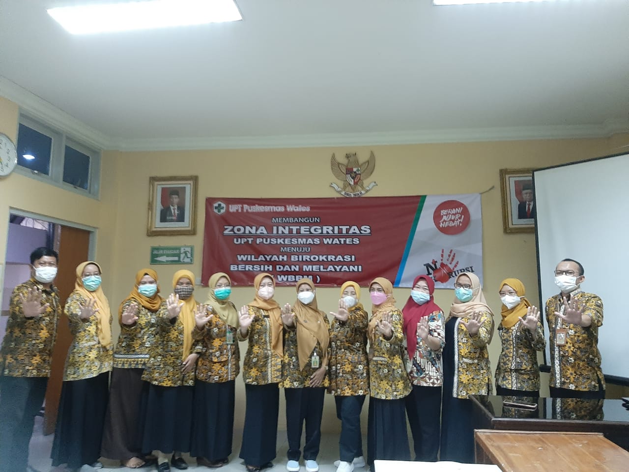 gambar utama