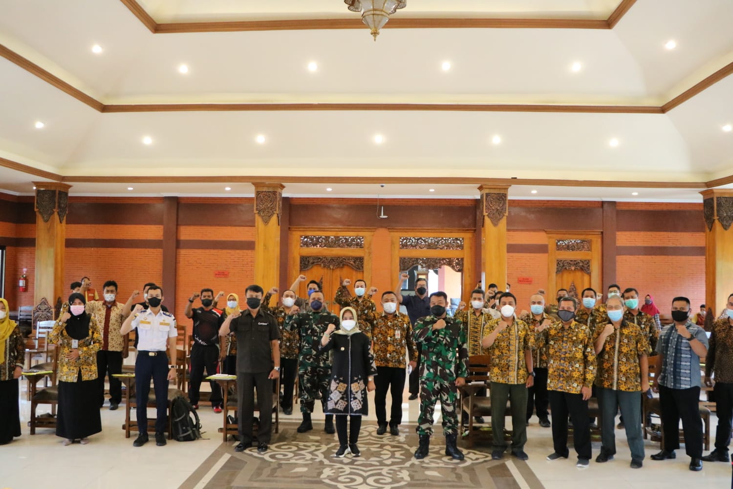 gambar utama