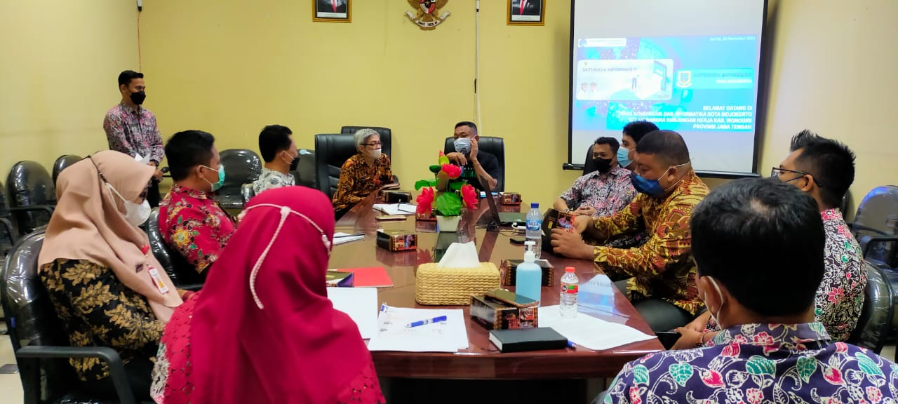 gambar utama