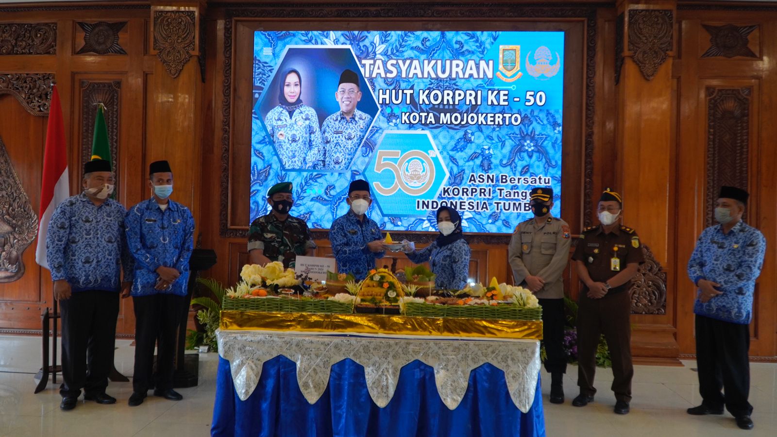 gambar utama