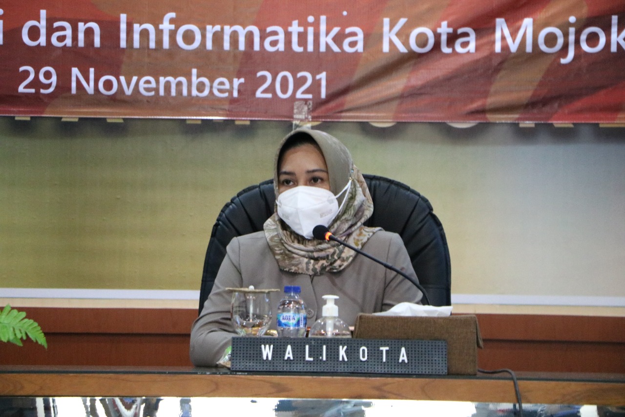 gambar utama
