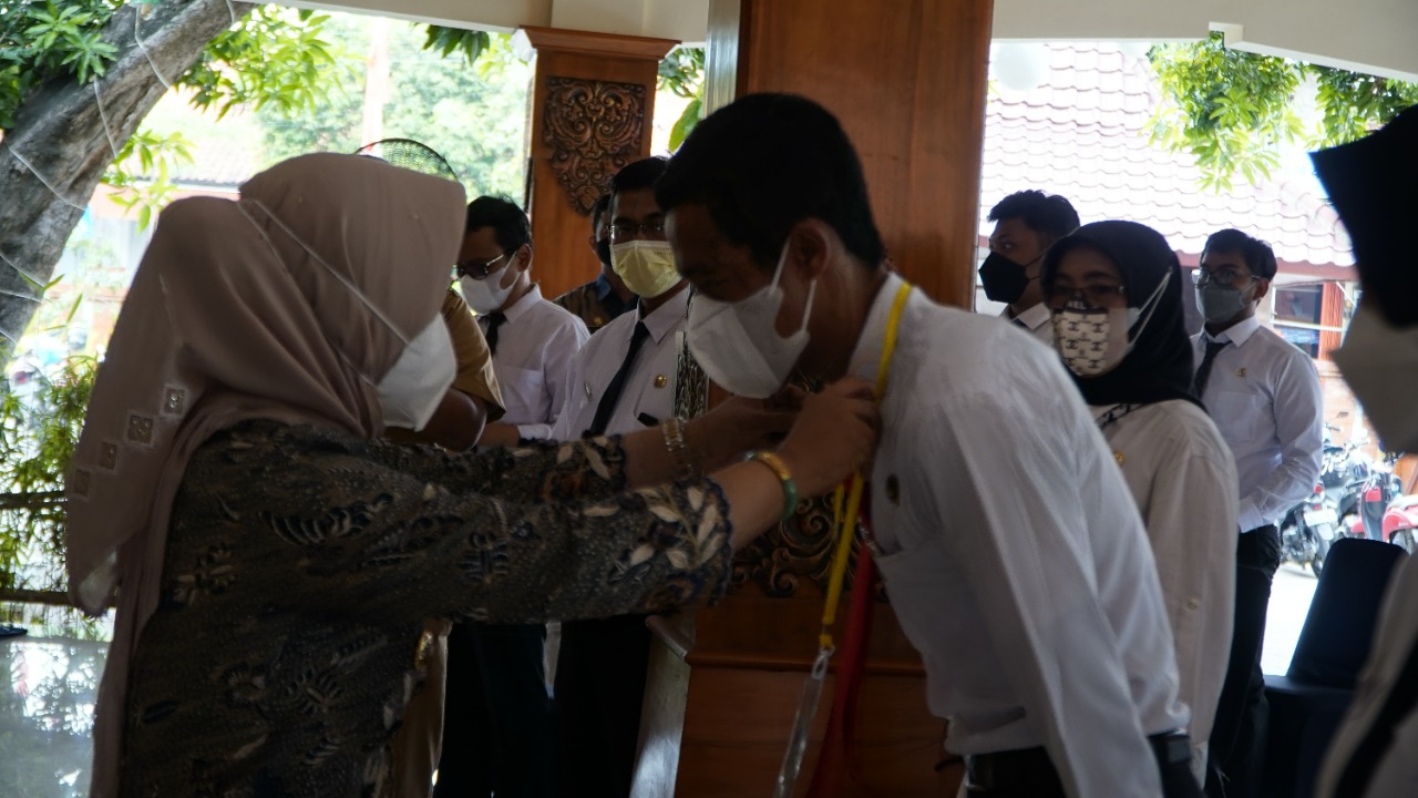 gambar utama