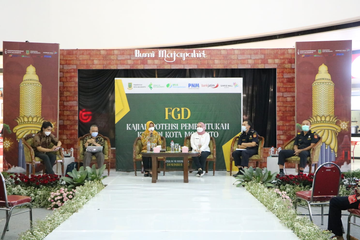 gambar utama
