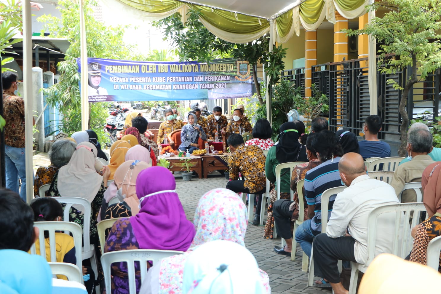 gambar utama