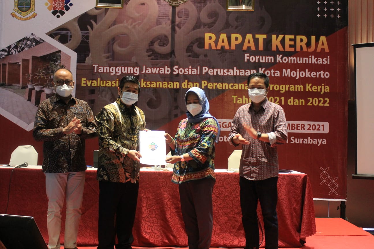 gambar utama