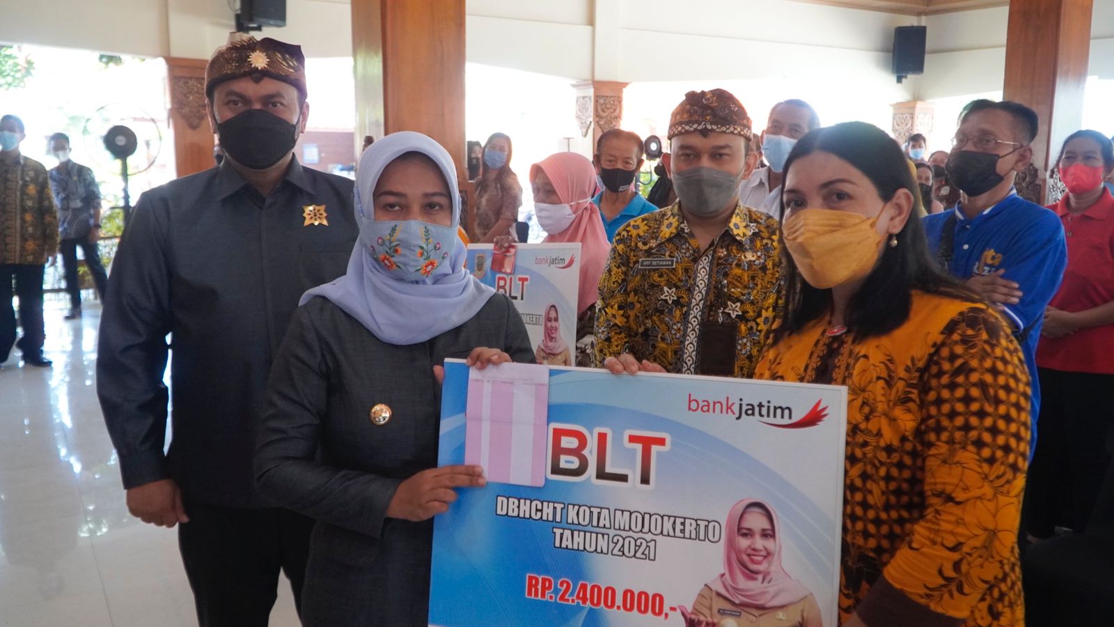 gambar utama