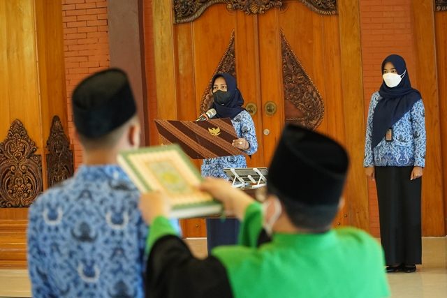 gambar utama