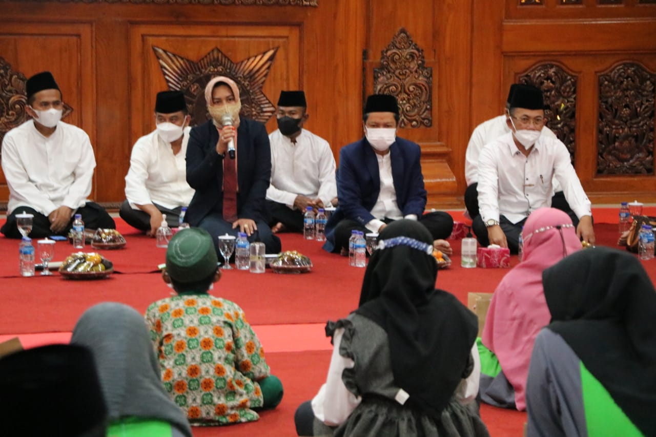 gambar utama