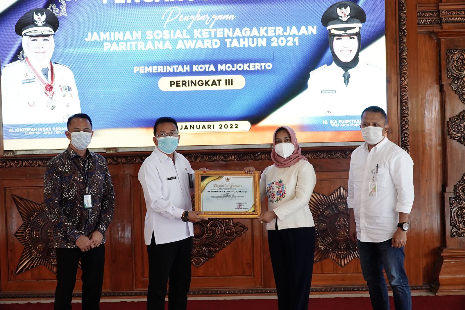gambar utama