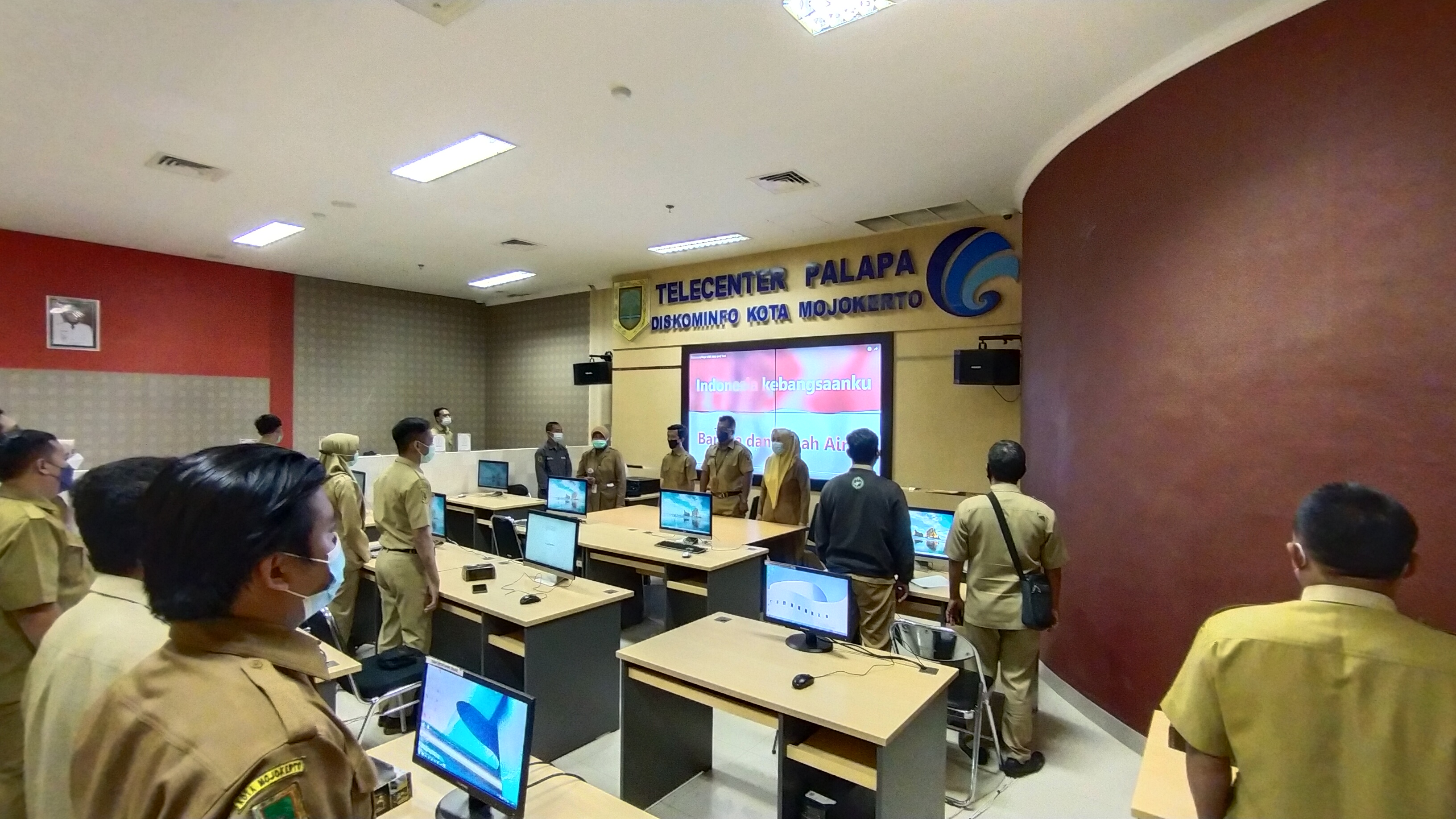 gambar utama