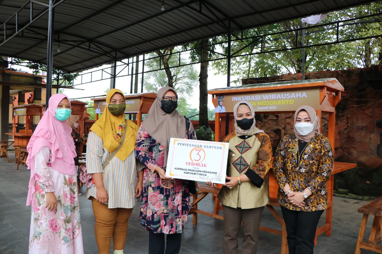 gambar utama