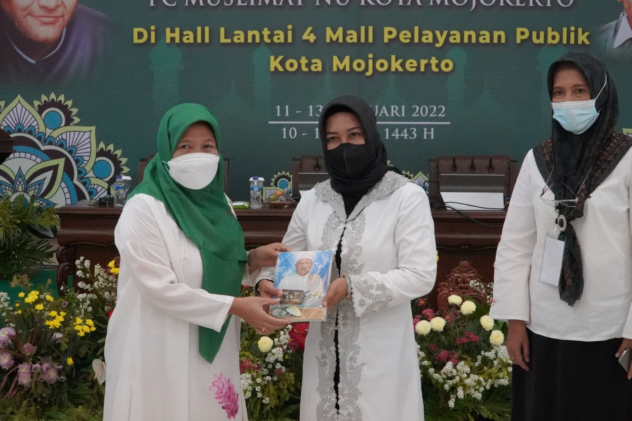 gambar utama
